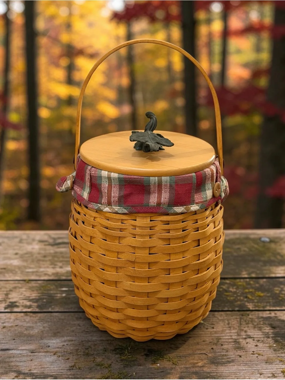 Longaberger 2000 Vintage Fall Basket Wooden Handle Fabric & Plastic Liner